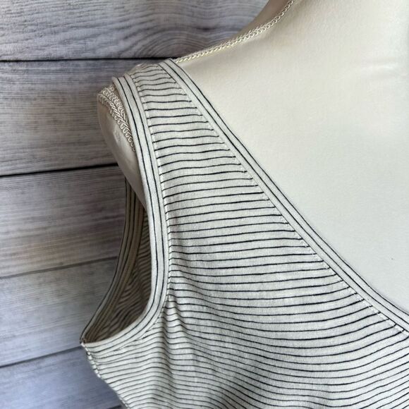 NWT Boden double v-neck black and white striped tank size large - Picture 5 of 11